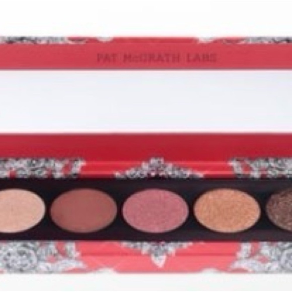 Pat McGrath Luminous Legends Luxurious Eyeshadow Palette - Dawn Divinity - Picture 5 of 9